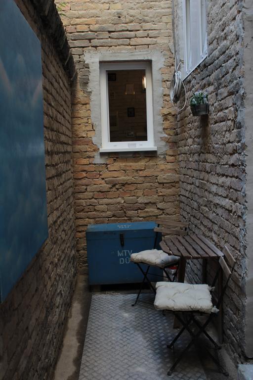 Bpr Wolf Apartment With Terrace Budapest Extérieur photo